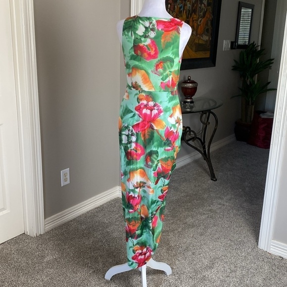 Venus Green and Red Floral Tea Party Stretch Sleeveless Midi Dress size S - Picture 5 of 9